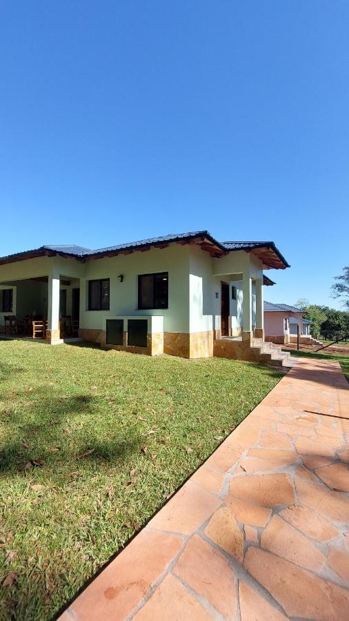 Casa De Huespedes Mariposa En Manantial Countryclub Hohenau Exterior foto